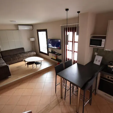 Happinest Private With Jacuzzi דירה Kálymnos