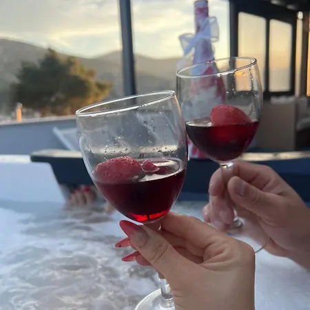 Happinest Private With Jacuzzi דירה